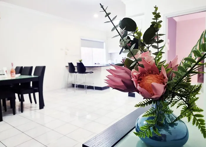Rosie House-Spacious Comfortable Home